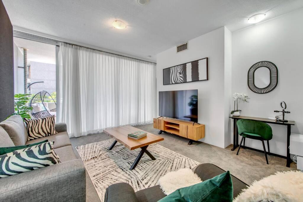 Wild Luxe Exec - Free Parking & 100mps+wifi *